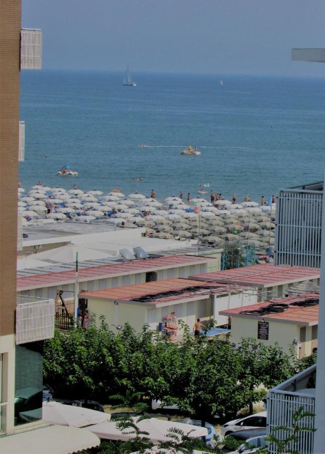 Fiorita Hotel 3*